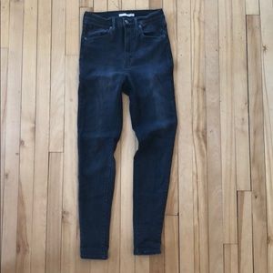 Levi’s Mile High Super Skinny Jean